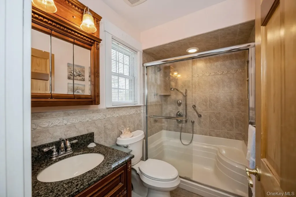 229 Springville Road Hampton Bays NY 11946