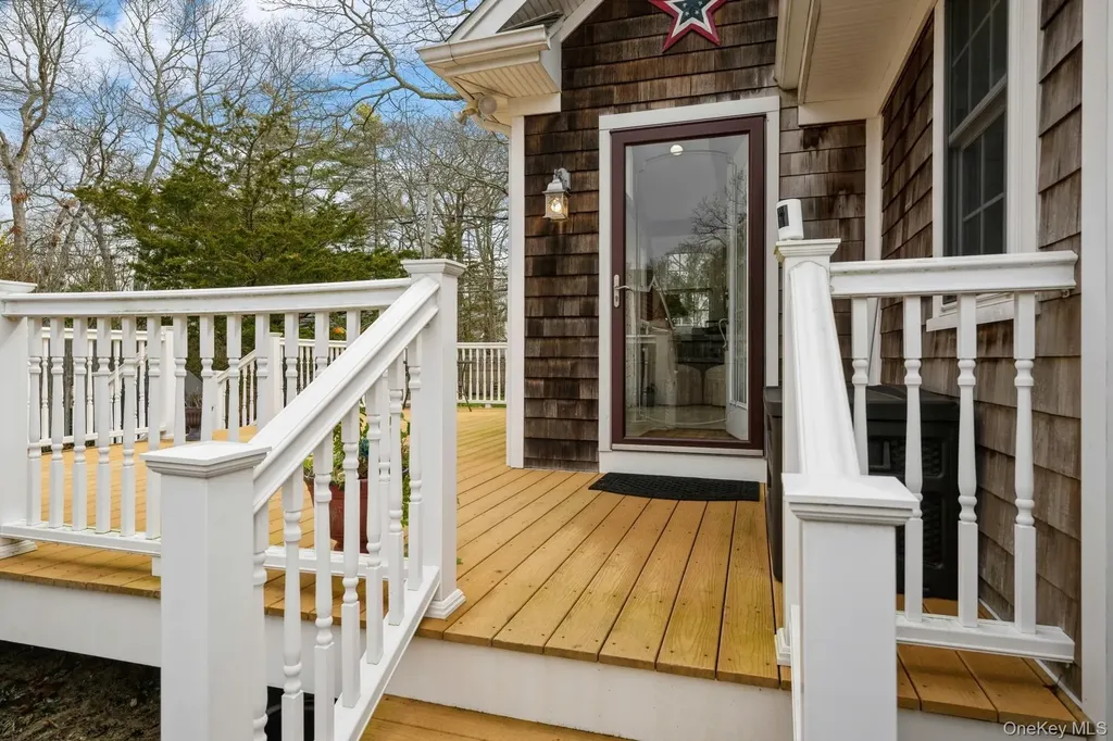 229 Springville Road Hampton Bays NY 11946
