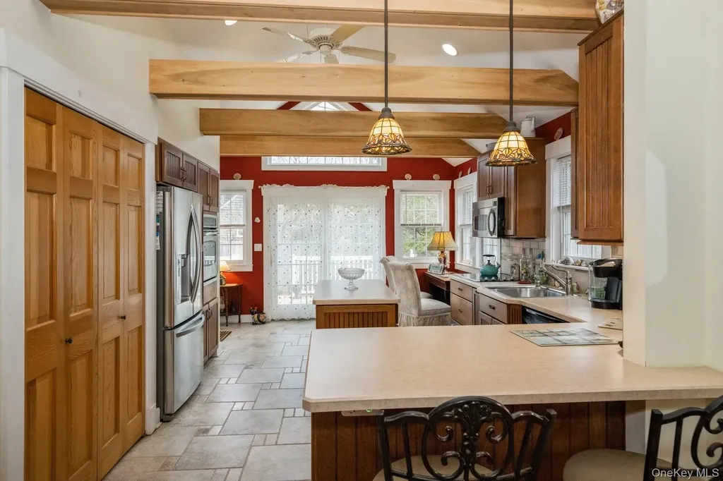229 Springville Road Hampton Bays NY 11946