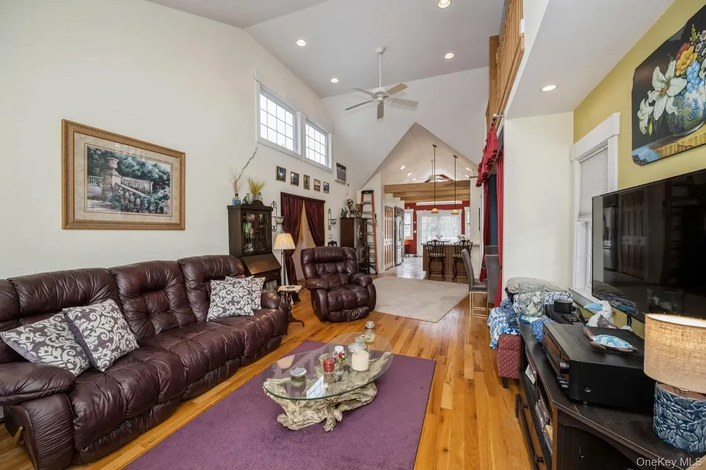 229 Springville Road Hampton Bays NY 11946