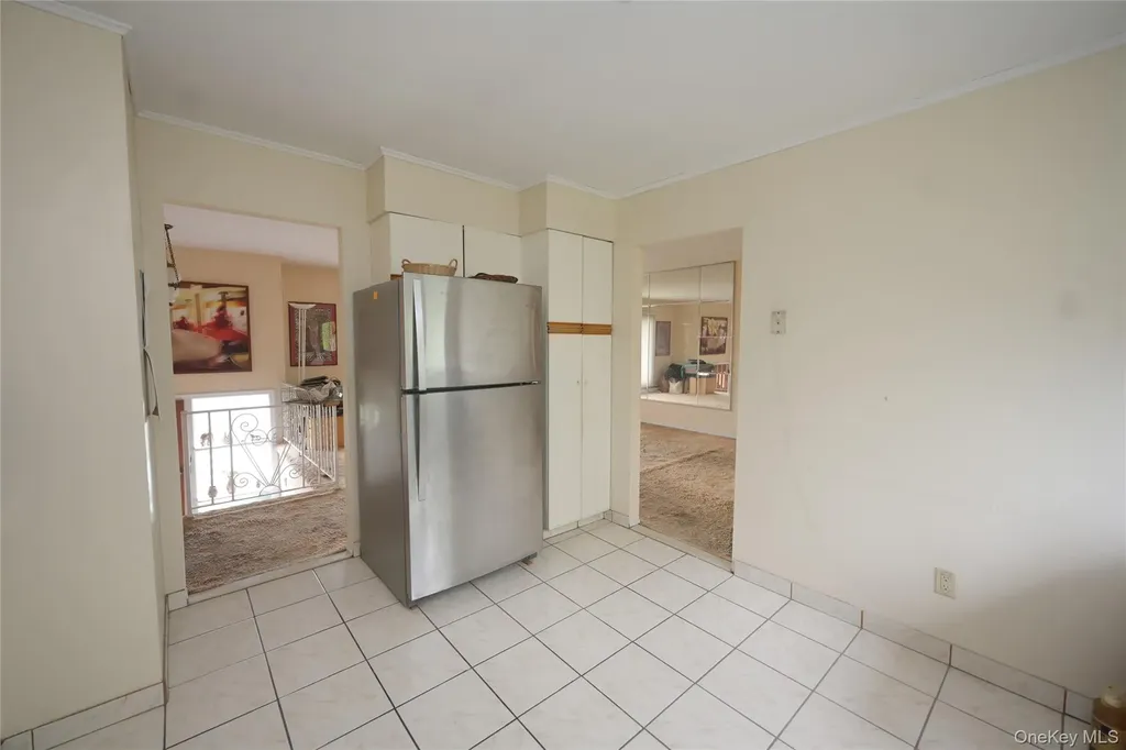 96 Cedar Drive W Plainview NY 11803