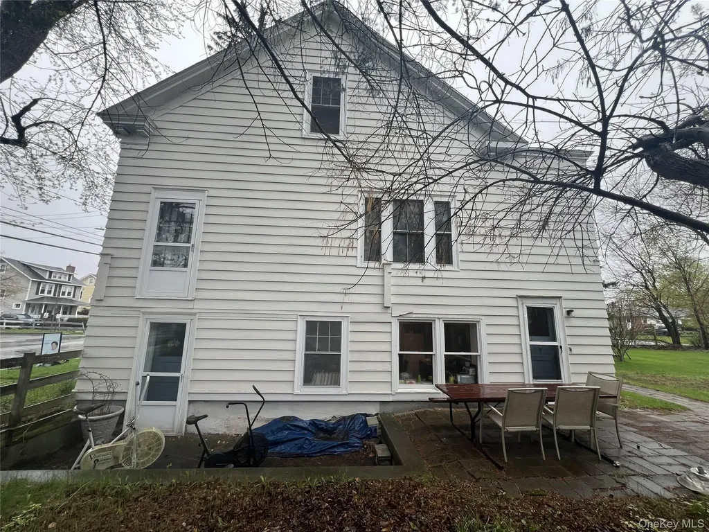 107 Whitehall Road Call Listing Agent NY 12209