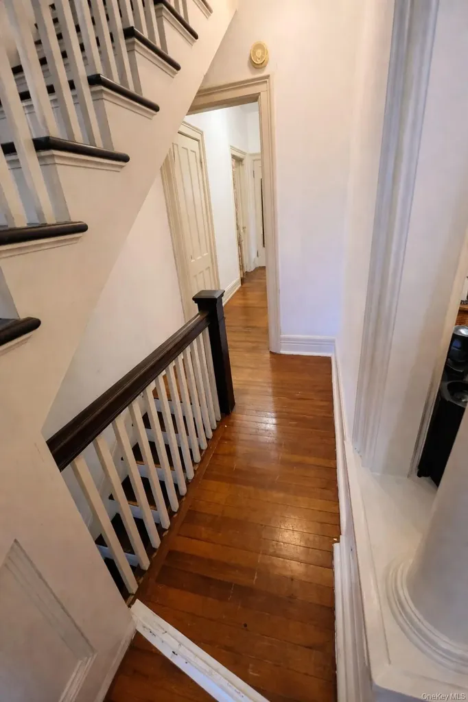 107 Whitehall Road Call Listing Agent NY 12209