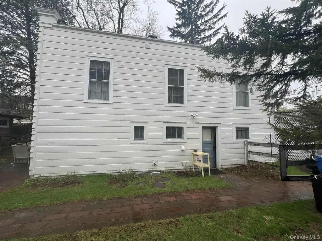 107 Whitehall Road Call Listing Agent NY 12209