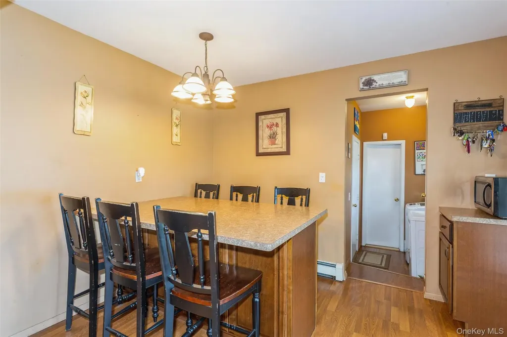 145 Bishop Lane Holbrook NY 11741