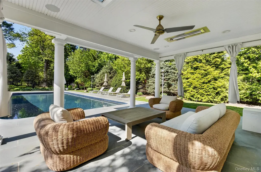 14 Ormond Park Road Glen Head NY 11545