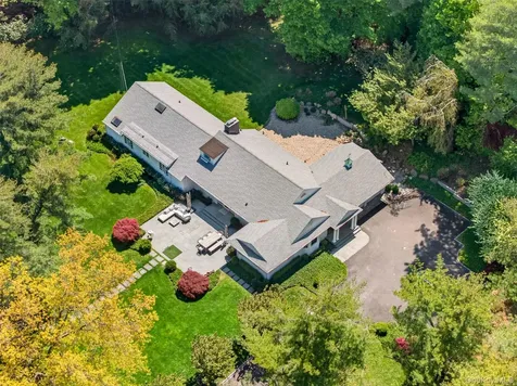 14 Ormond Park Road Glen Head NY 11545