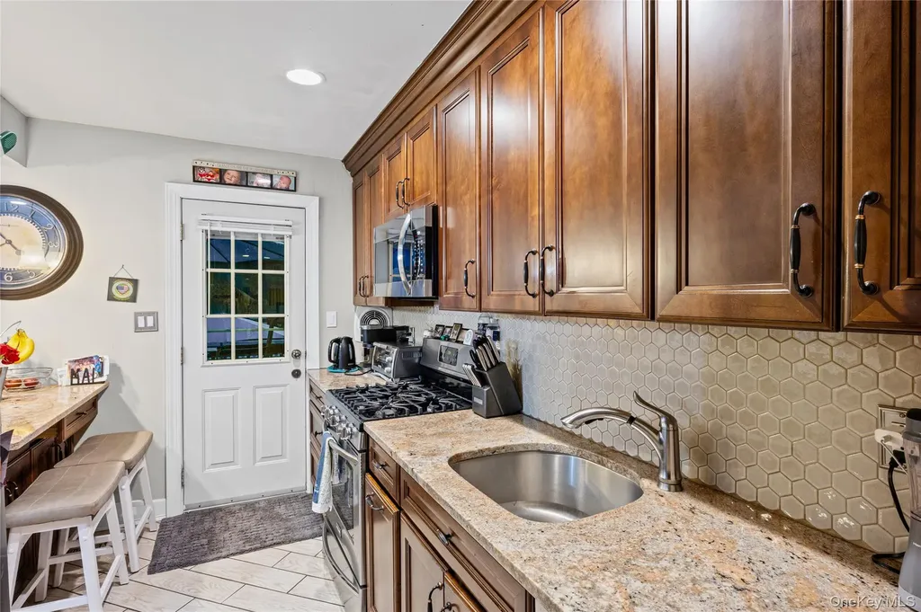 3530 Long Beach Road Oceanside NY 11572
