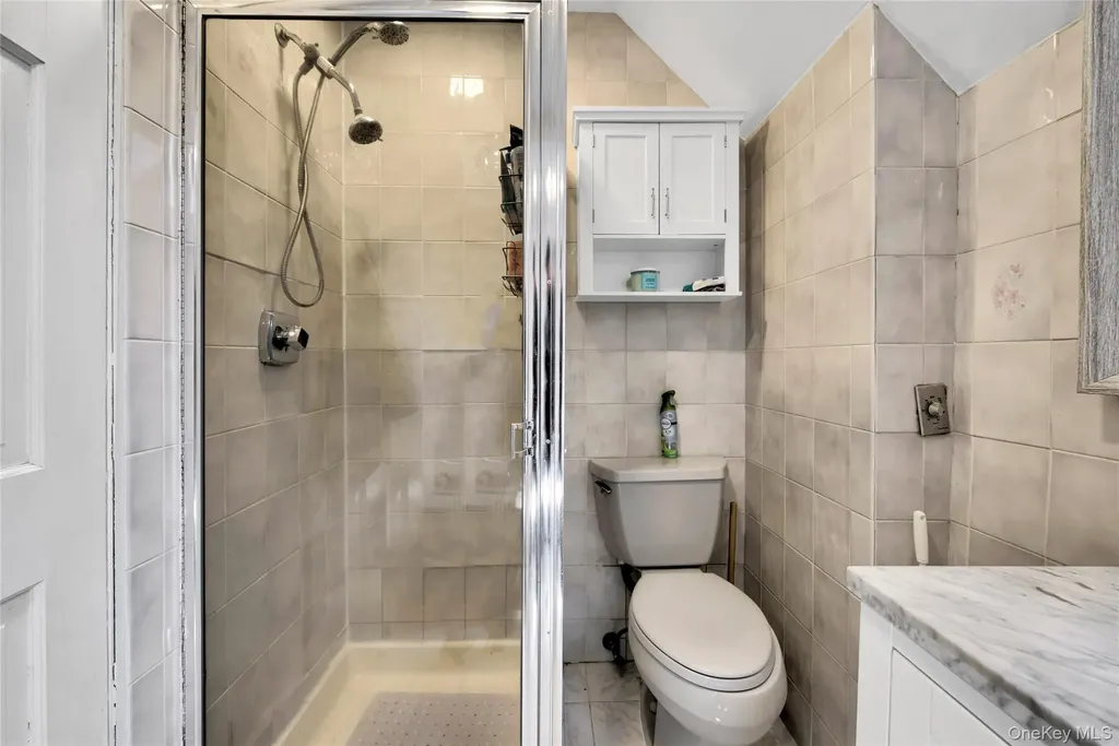 5 Argyle Road Merrick NY 11566