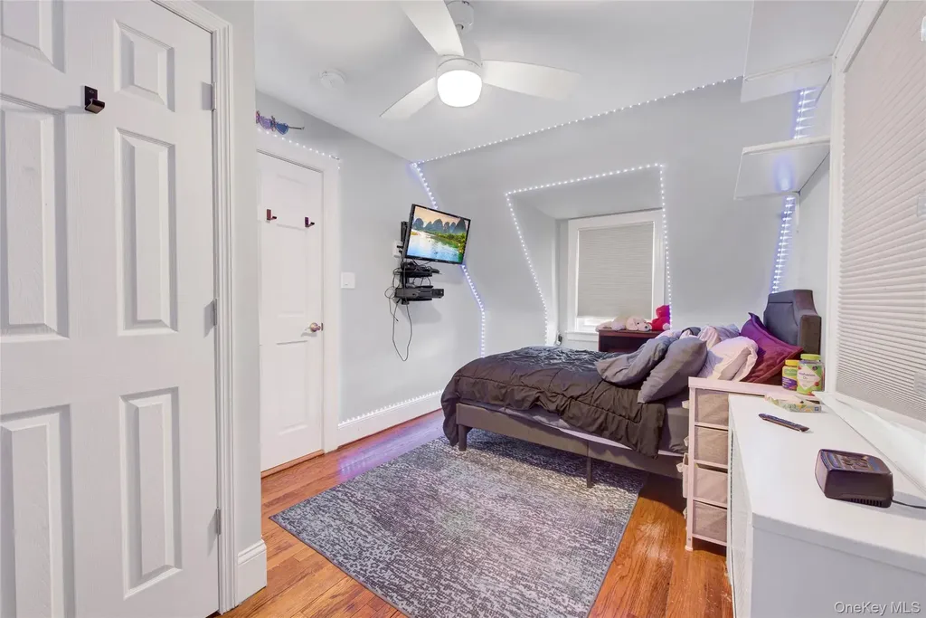 5 Argyle Road Merrick NY 11566