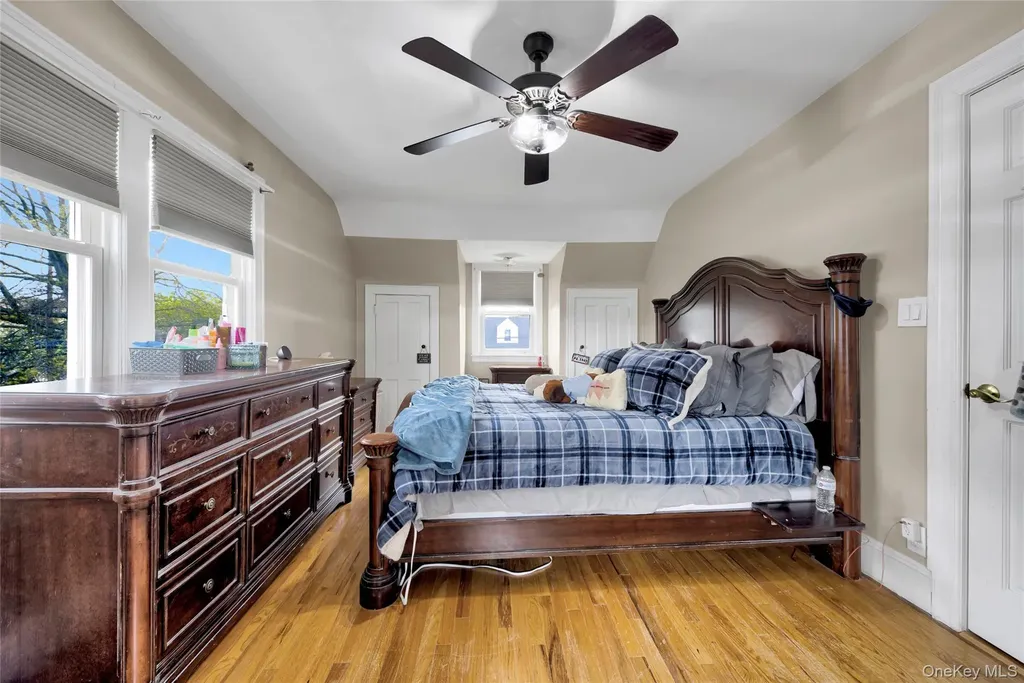 5 Argyle Road Merrick NY 11566