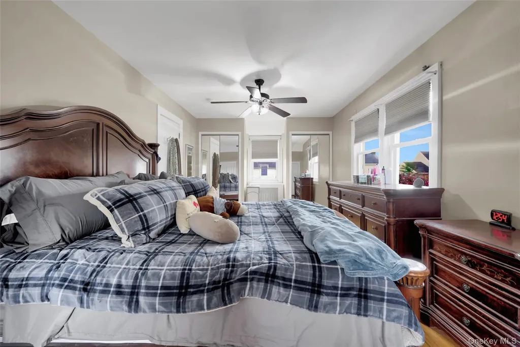 5 Argyle Road Merrick NY 11566