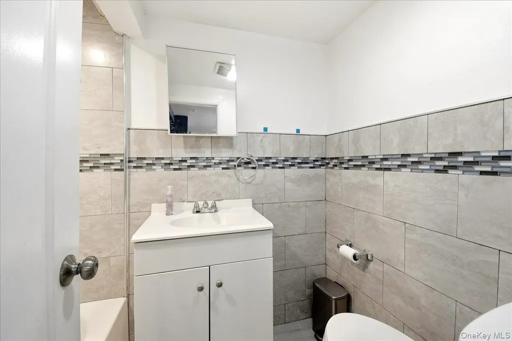 3408 Ely Avenue Bronx NY 10469