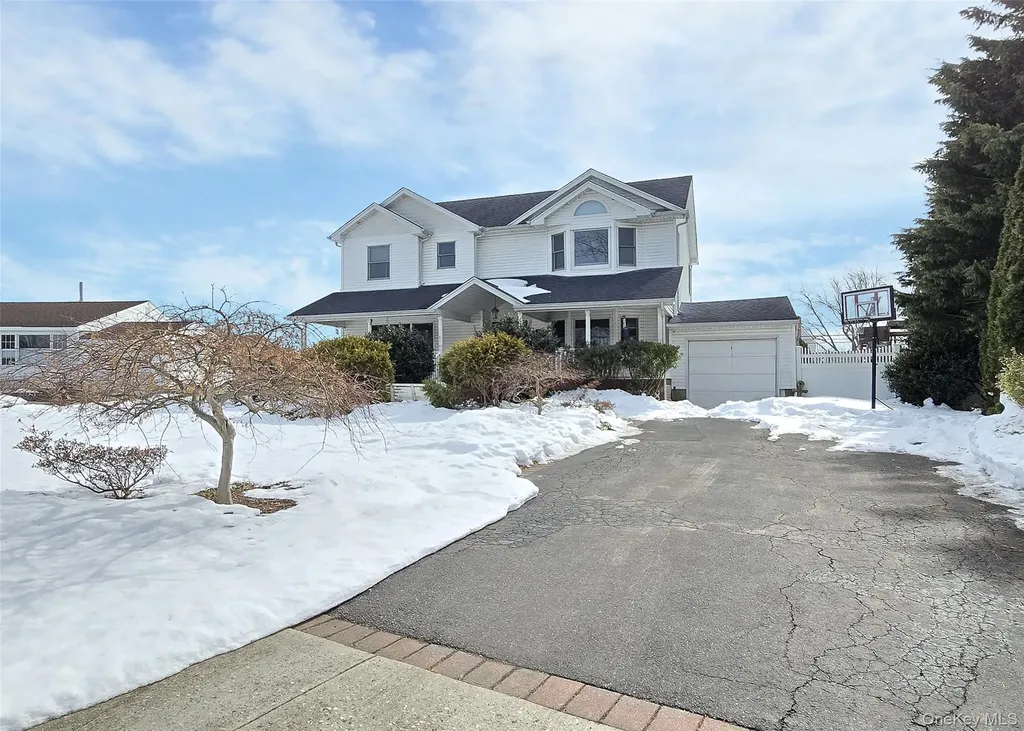 4 Cameo Road Commack NY 11725