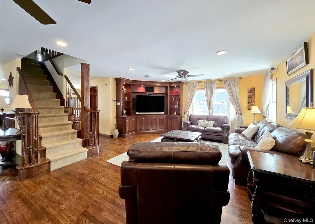 4 Cameo Road Commack NY 11725