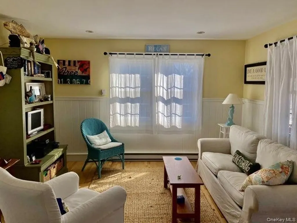 144 Bungalow Ocean Beach NY 11770