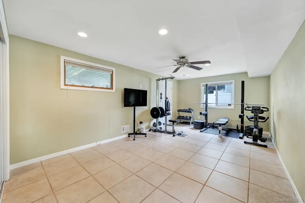 27 Pheasant Drive Commack NY 11725
