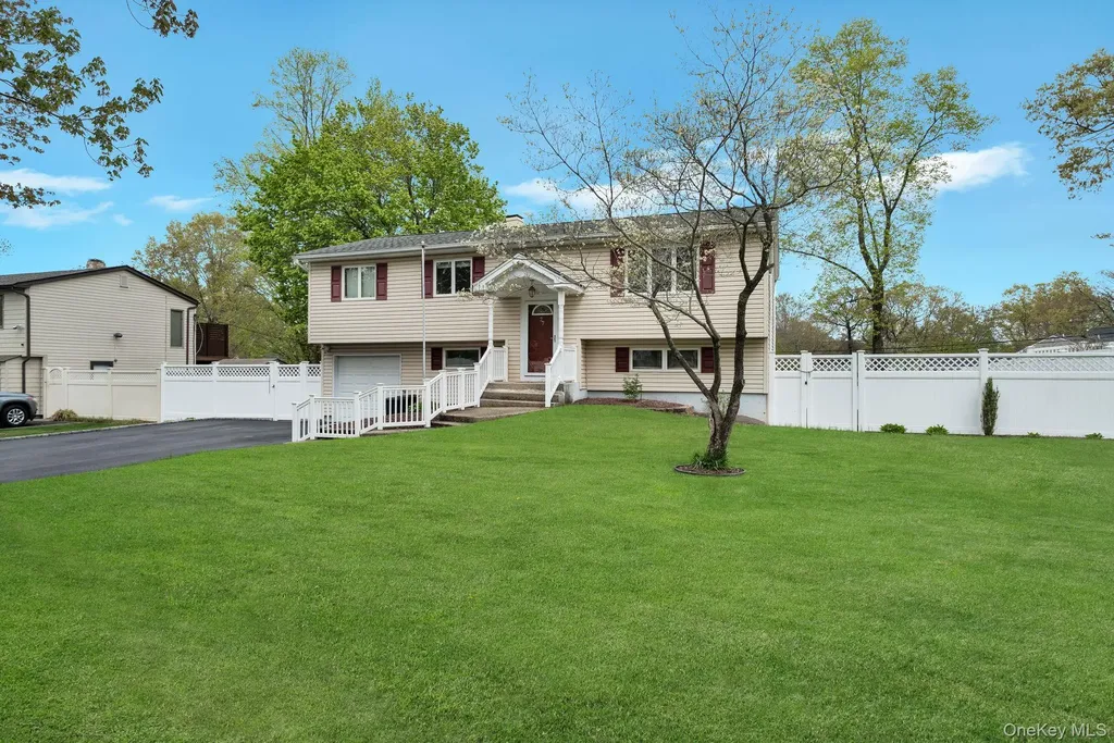 27 Pheasant Drive Commack NY 11725
