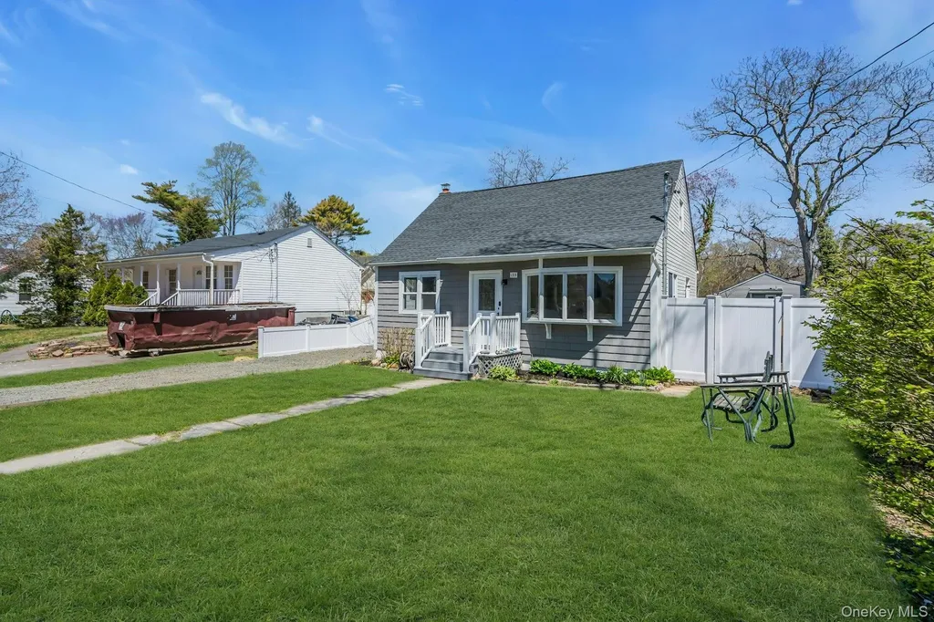 133 Lakeview Drive Mastic Beach NY 11951