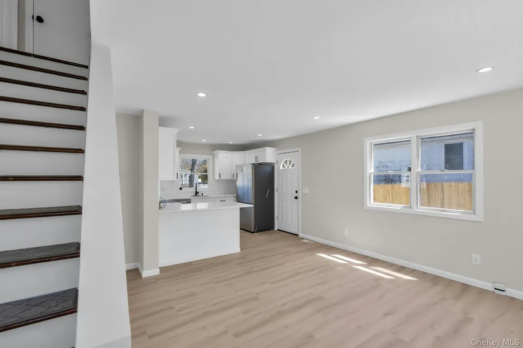 133 Lakeview Drive Mastic Beach NY 11951