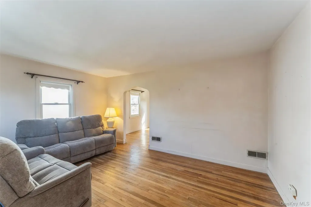 211 Norfeld Boulevard Elmont NY 11003