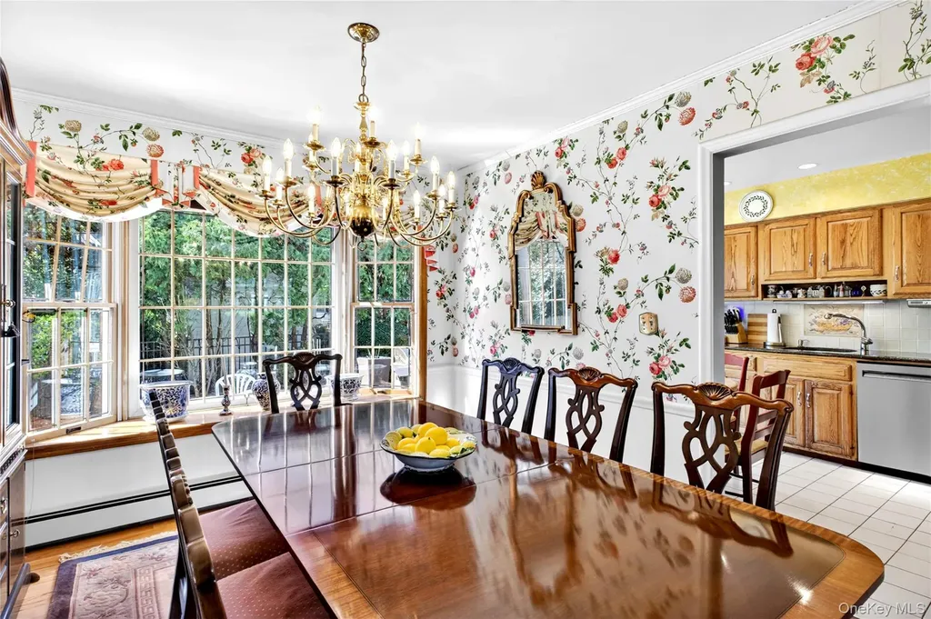 46 Mulberry Avenue Garden City NY 11530