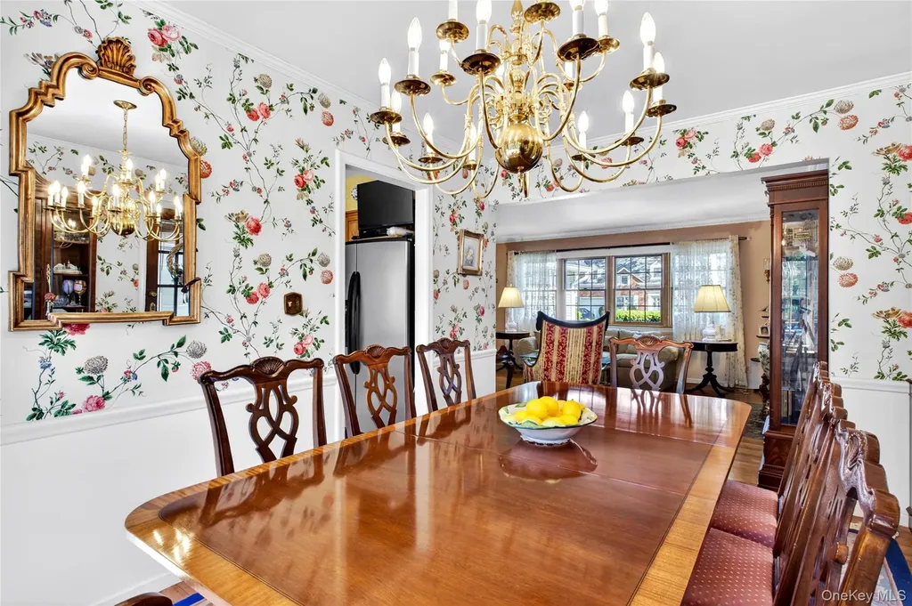 46 Mulberry Avenue Garden City NY 11530