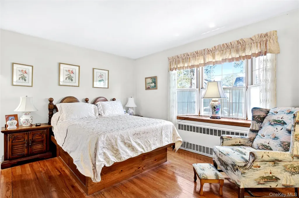 46 Mulberry Avenue Garden City NY 11530