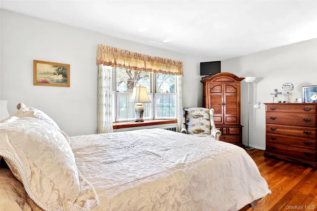 46 Mulberry Avenue Garden City NY 11530