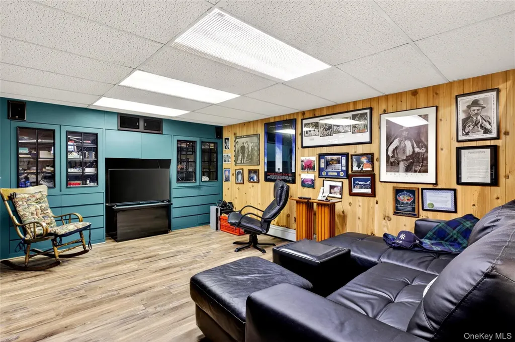 46 Mulberry Avenue Garden City NY 11530