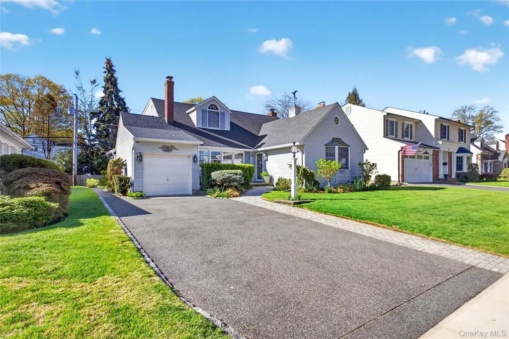 46 Mulberry Avenue Garden City NY 11530