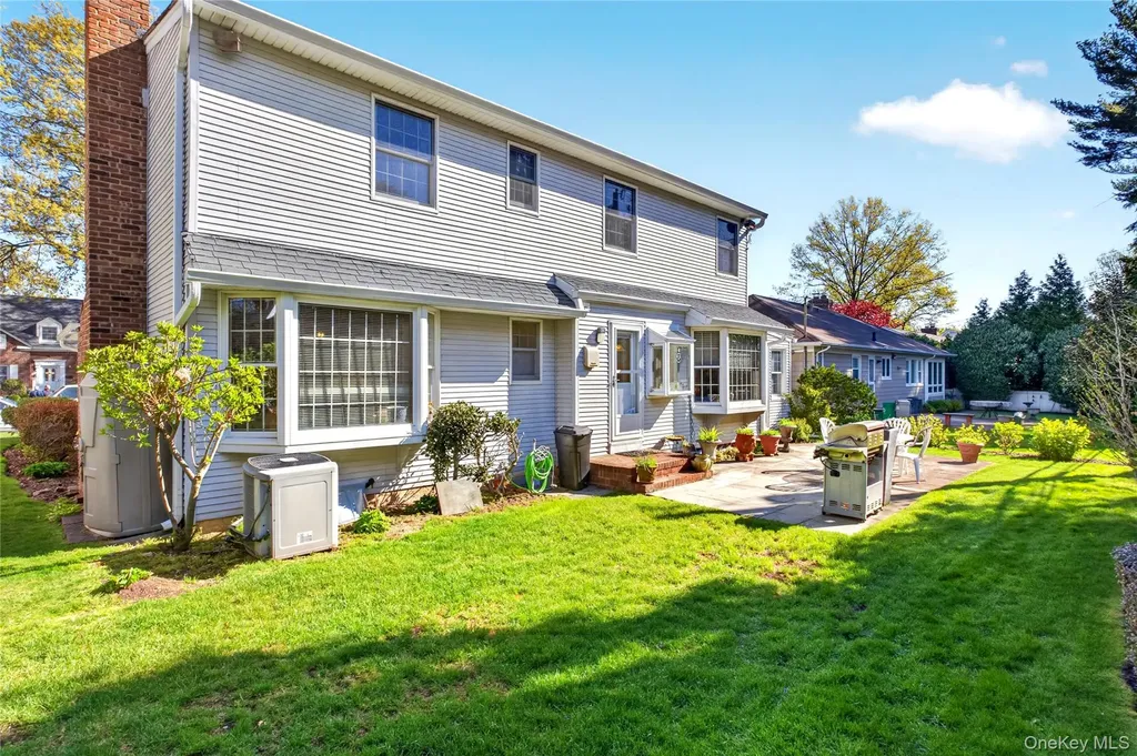 46 Mulberry Avenue Garden City NY 11530