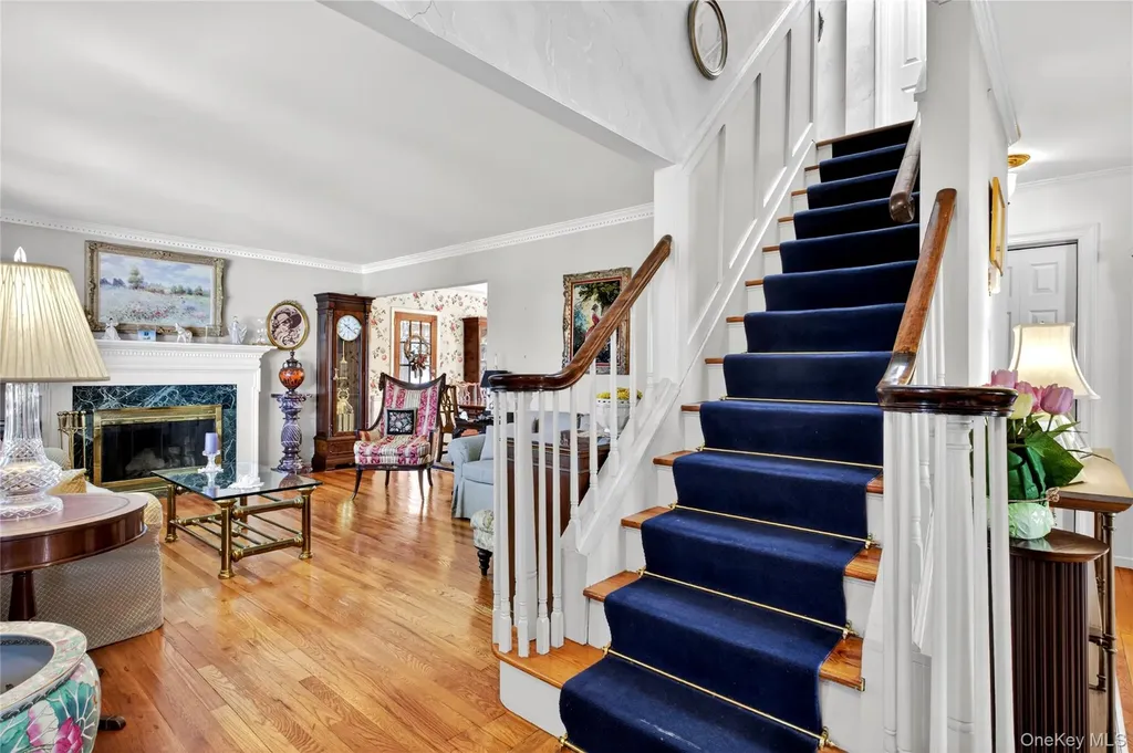 46 Mulberry Avenue Garden City NY 11530