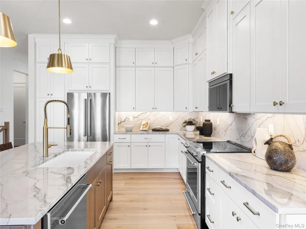 2075 Summit Loop Carmel NY 10512