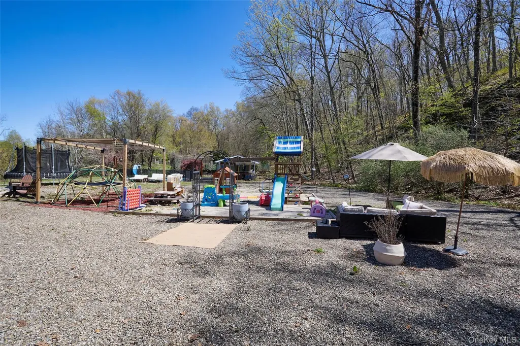32 Cole Road Pleasant Valley NY 12569