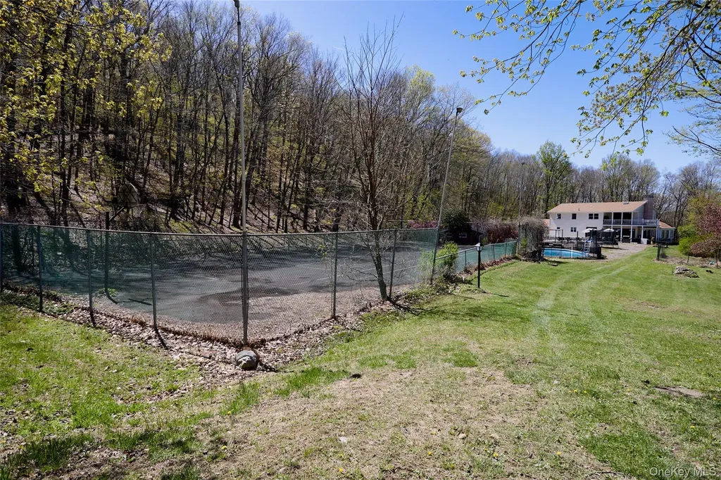 32 Cole Road Pleasant Valley NY 12569