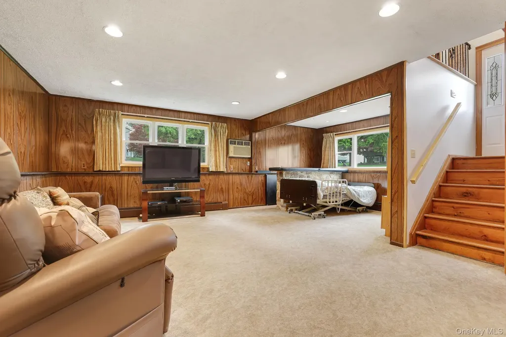 12 Carnation Drive Nanuet NY 10954