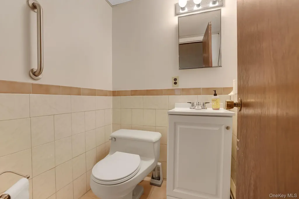 12 Carnation Drive Nanuet NY 10954
