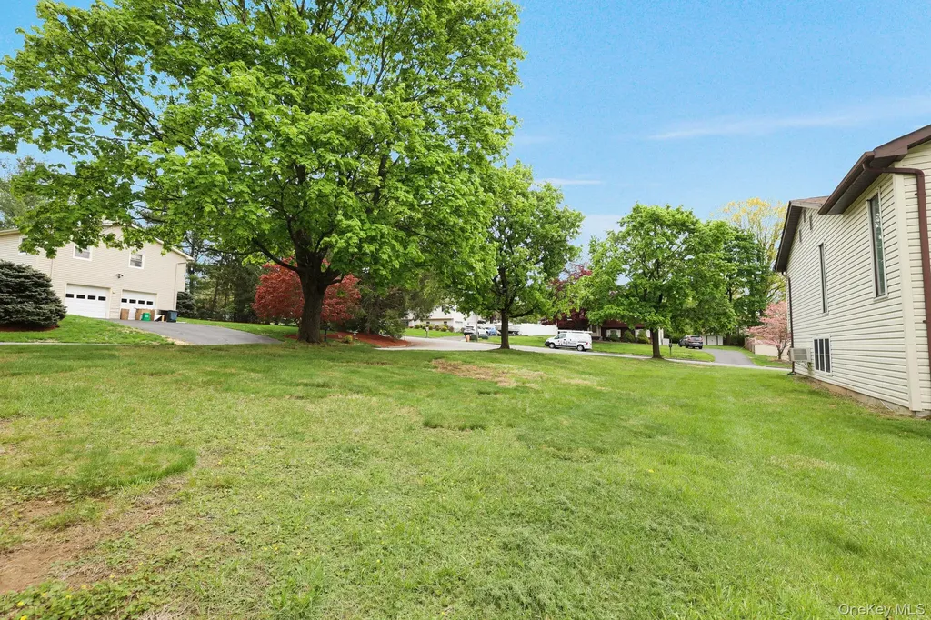 12 Carnation Drive Nanuet NY 10954
