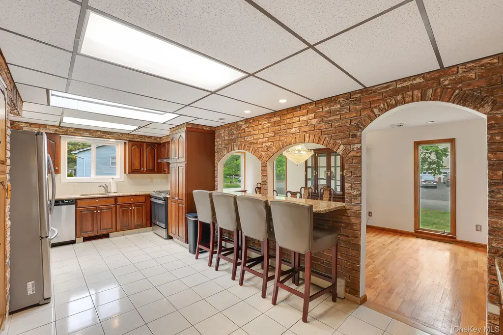 12 Carnation Drive Nanuet NY 10954