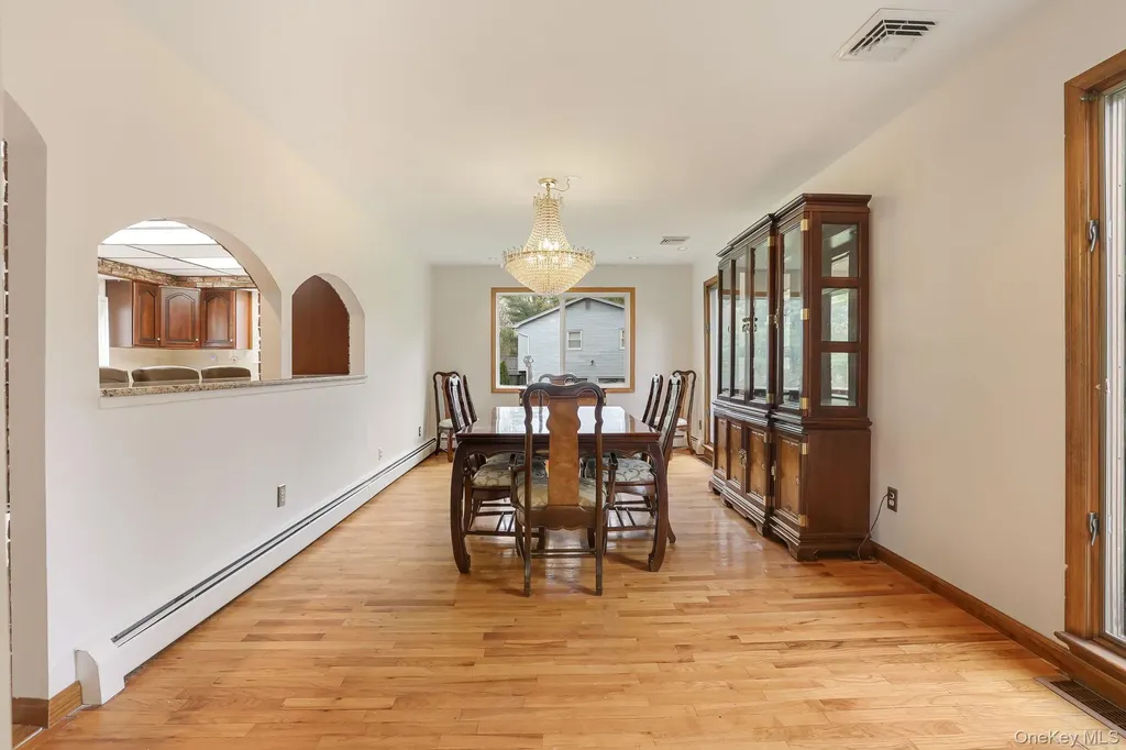 12 Carnation Drive Nanuet NY 10954