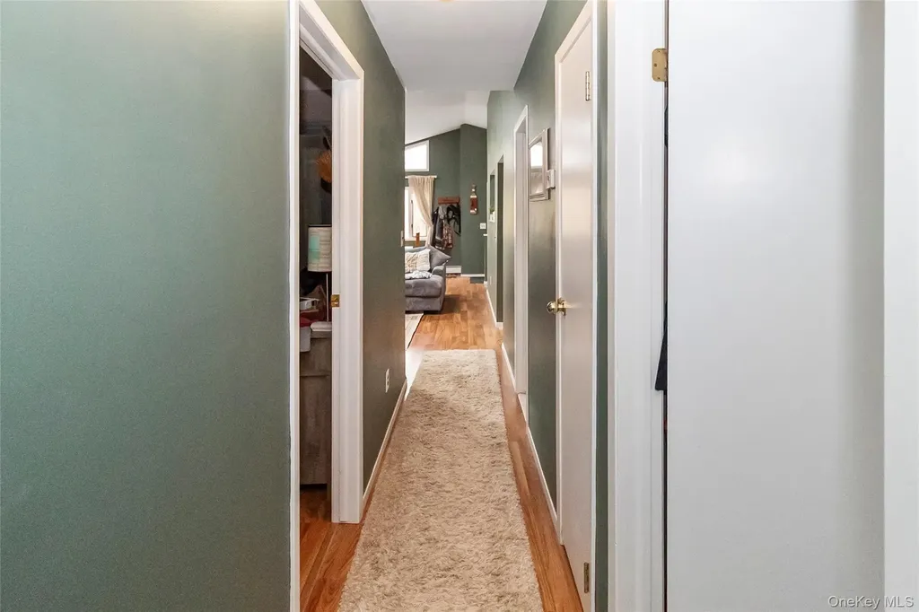 38 Corey Trail Ridge NY 11961