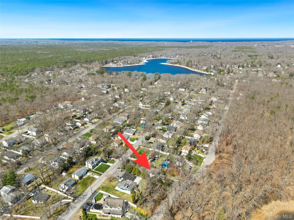 38 Corey Trail Ridge NY 11961