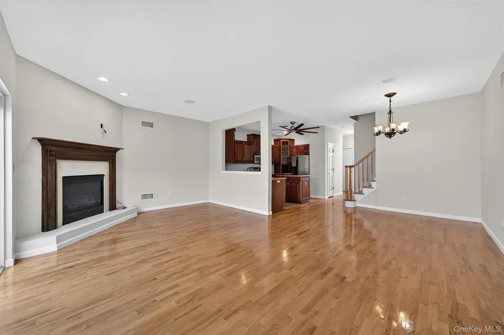 49 Oak Hill Road Middletown NY 10941