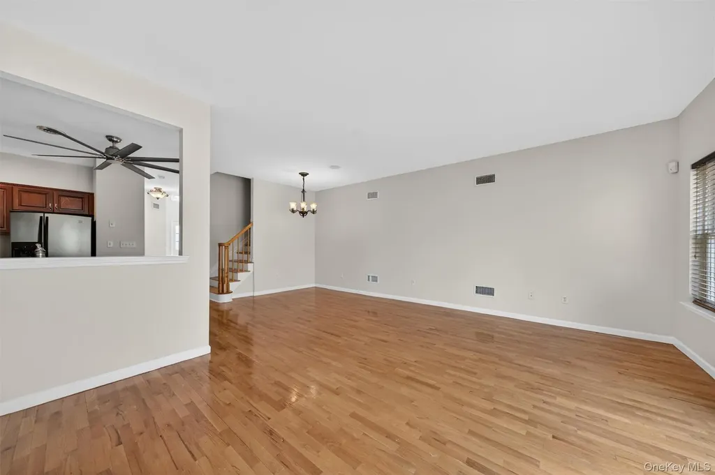 49 Oak Hill Road Middletown NY 10941