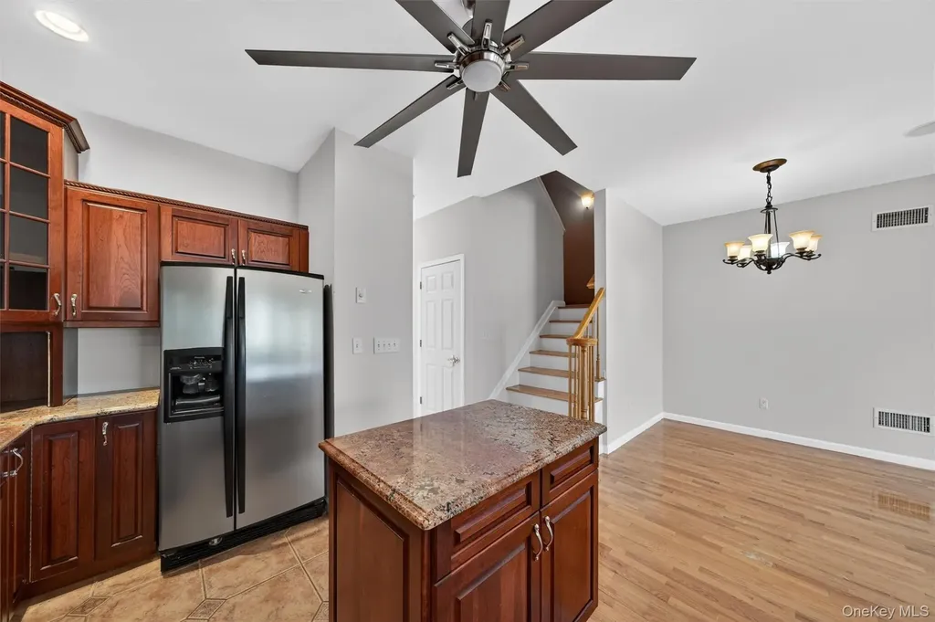 49 Oak Hill Road Middletown NY 10941
