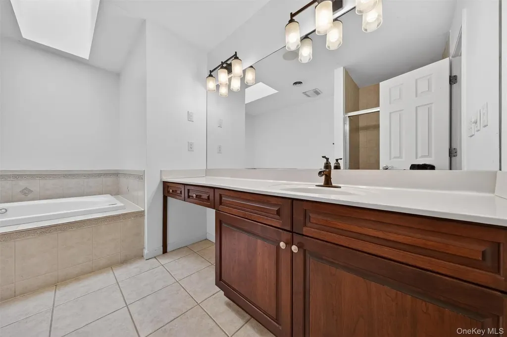 49 Oak Hill Road Middletown NY 10941