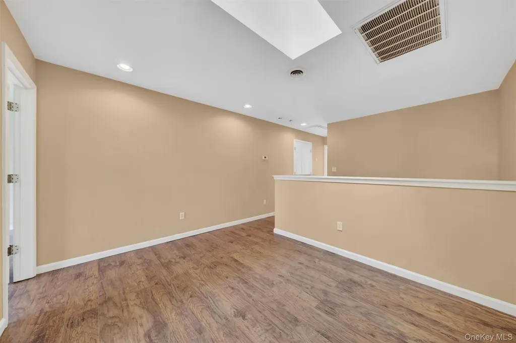 49 Oak Hill Road Middletown NY 10941