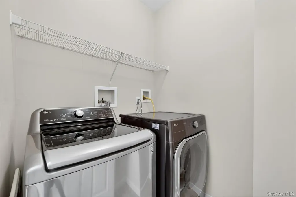49 Oak Hill Road Middletown NY 10941