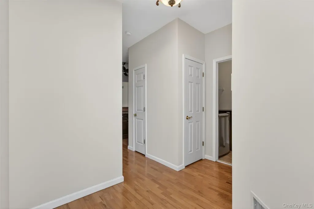 49 Oak Hill Road Middletown NY 10941